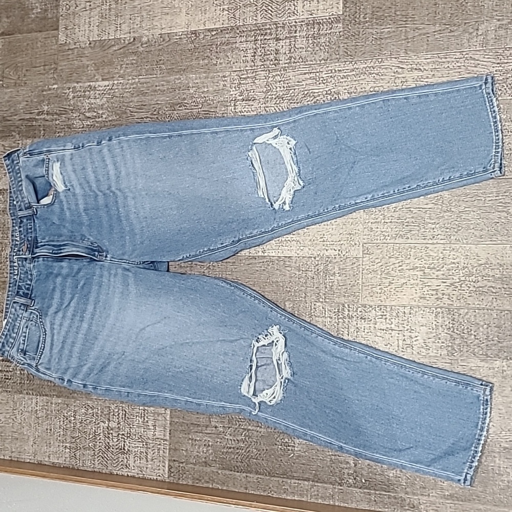 American eagle mom Jean